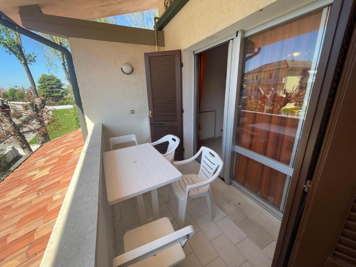 דירות קאורלה Vega Bilocale Con Piscina E Terrazza מראה חיצוני תמונה
